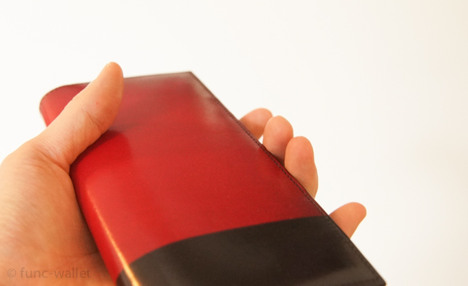 Yuhaku ルチェ エ オンブラ 束入れのレビュー 美しくスタイリッシュな長財布の魅力を語る 機能的な財布あります