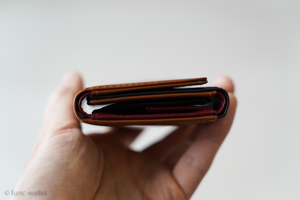 JOGGO レディース三つ折りウォレット レビュー。JOGGO最小財布の使い勝手に迫る | 機能的な財布あります