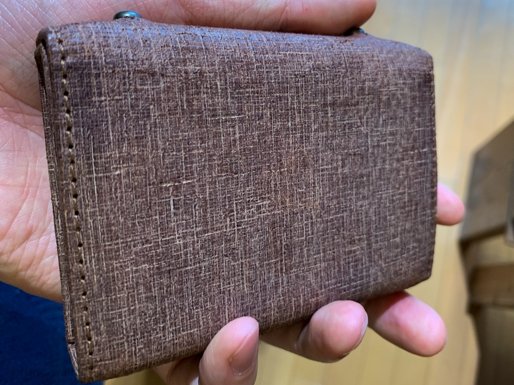 エムピウ ミッレフォッリエ 1000日間の使用レビュー。コンパクトでオールインワンの機能的な財布 | 機能的な財布あります