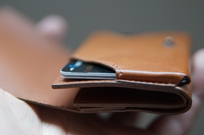 小さい財布abrAsusカードポケット