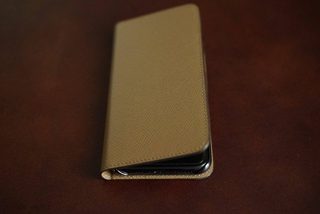 BONAVENTURA ノブレッサ ダイアリーケースのレビュー。内装にもノブレッサカーフを使った大人のiPhoneケース | 機能的な財布あります