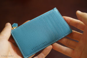 BONAVENTURA ミニジップウォレットのレビュー。シュランケンカーフを使った、スリムで小さな財布 | 機能的な財布あります