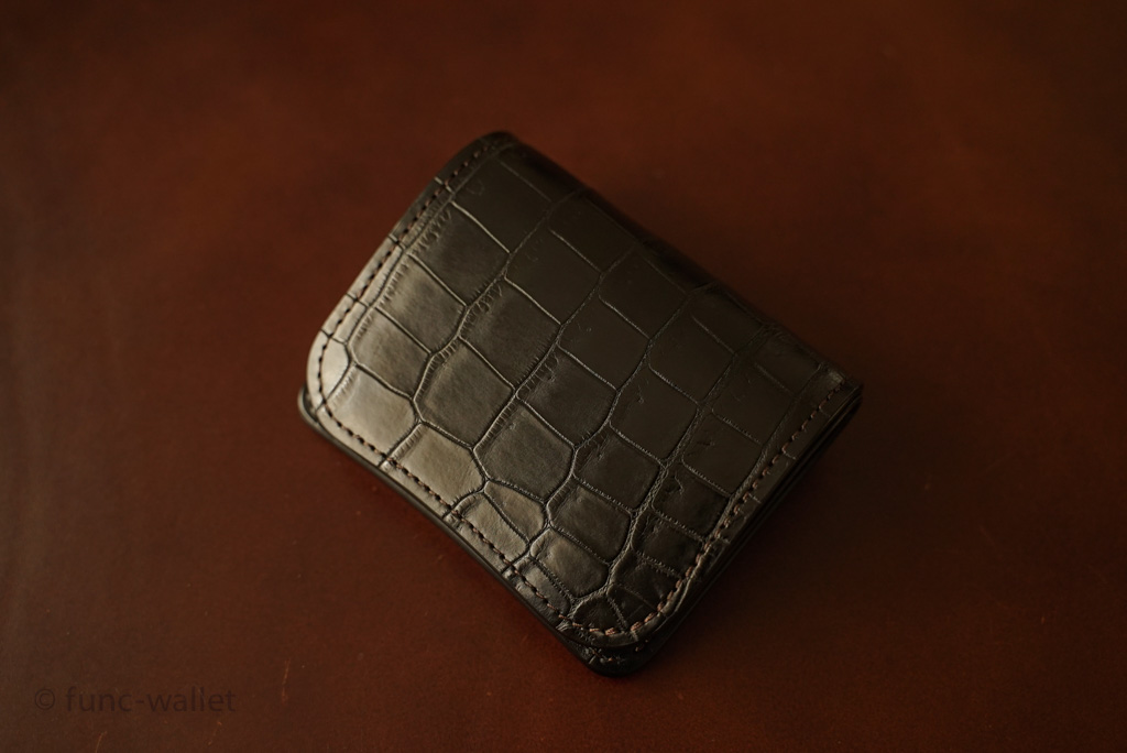 WILDSWANS パーム クロコモデルのレビュー。最高級皮革のパームの特徴・メリット・デメリット 機能的な財布あります
