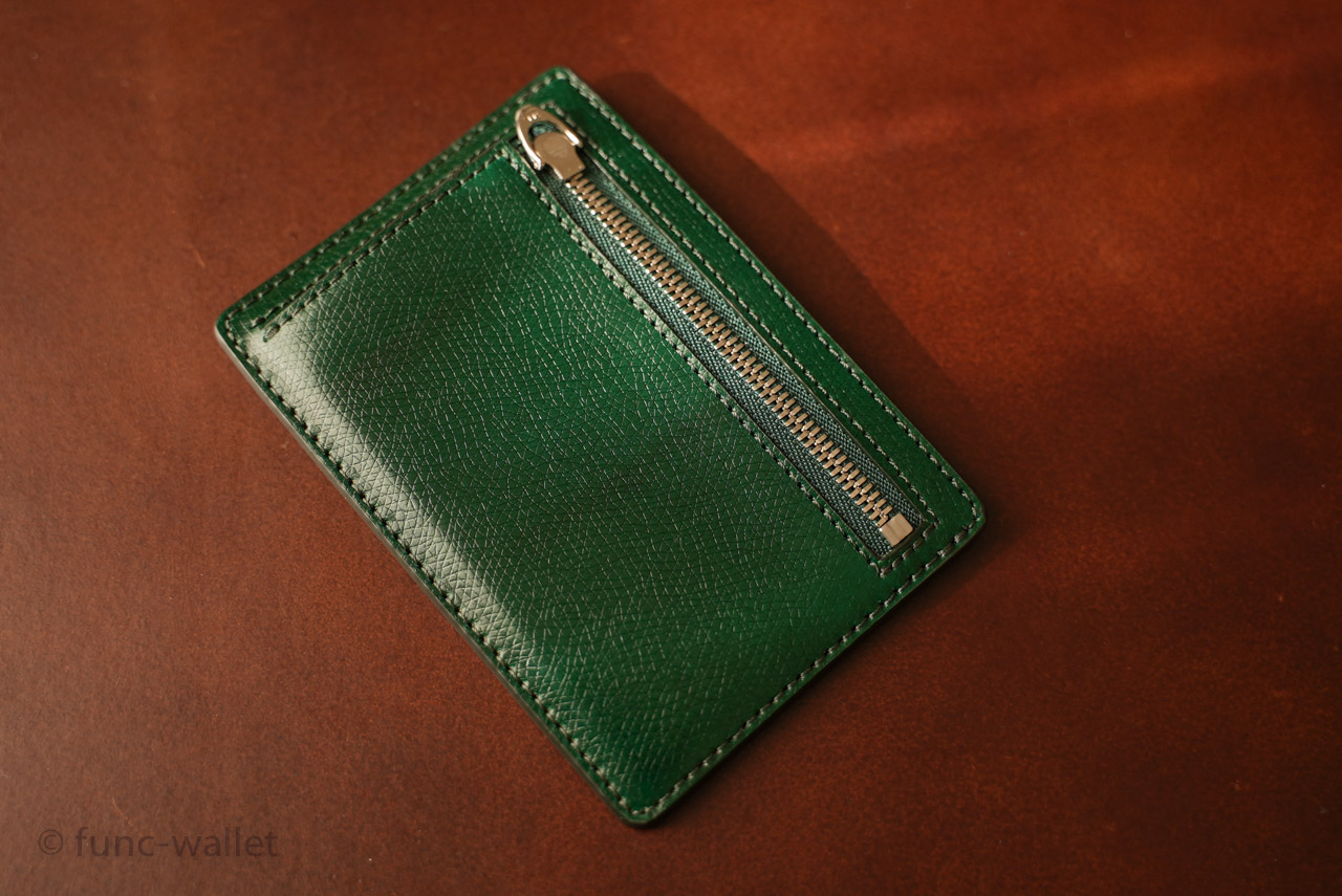 KUBERA 9981 薄い財布のレビュー。型押しレーデルオガワコードバンの使い勝手、特徴、メリット・デメリット | 機能的な財布あります